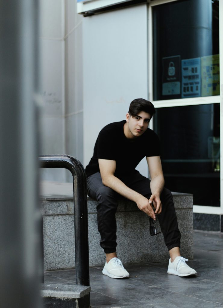 avat fathiazar qnyqvrg53u4 unsplash